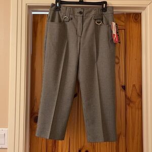 NWT Larry Levine Black & White Hounds Tooth Capris